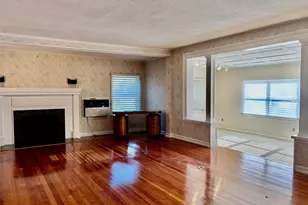 185 S Country Rd, Patchogue, NY 11772 - Photo 7