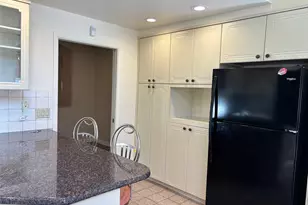 185 S Country Rd, Patchogue, NY 11772 - Photo 19