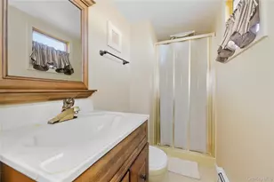 613 Smith Pl, Oceanside, NY 11572 - Photo 15