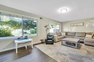 227 Springmeadow Dr, Holbrook, NY 11741 - Photo 5