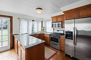 430 Montauk Hwy, East Moriches, NY 11940 - Photo 7