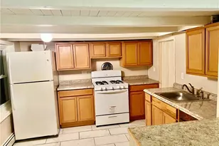 21 Clark St, Middletown, NY 10940 - Photo 3