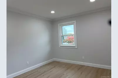 683 Old Bethpage Road, Plainview, NY 11804 - Photo 3