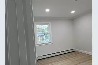 683 Old Bethpage Road, Plainview, NY 11804 - Photo 7