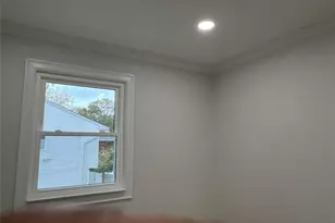 683 Old Bethpage Rd, Plainview, NY 11804 - Photo 9