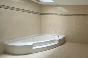 41 E View Ct, Jericho, NY 11753 - Photo 9