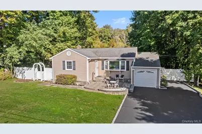 2880 Brookfield Drive, Yorktown Heights, NY 10598 - Photo 1