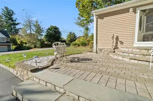 2880 Brookfield Dr, Yorktown Heights, NY 10598 - Photo 3