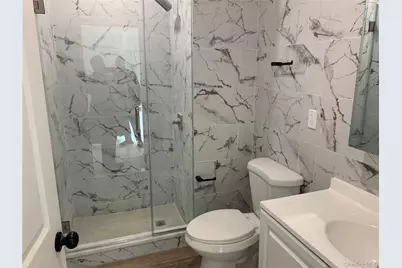 258-16 2nd Floor Hillside Avenue, Floral Park, NY 11004 - Photo 11