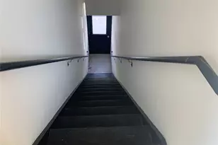 258-16 2nd Floor Hillside Ave, Floral Park, NY 11004 - Photo 5