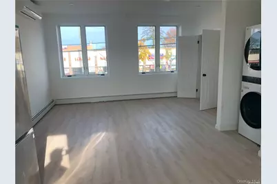 258-16 2nd Floor Hillside Avenue, Floral Park, NY 11004 - Photo 9