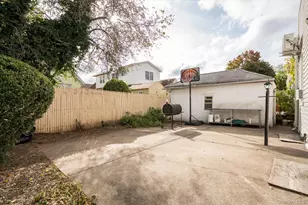 133-15 231st St, Springfield Gardens, NY 11413 - Photo 19