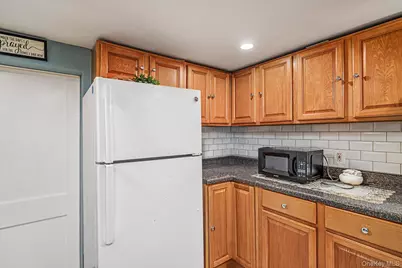 13315 231st Street, Springfield Gardens, NY 11413 - Photo 17