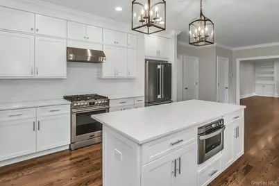 38 N Woodhull Road, Huntington, NY 11743 - Photo 5