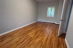 68 Wolfle St, Glen Cove, NY 11542 - Photo 11