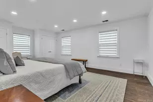 16 Robin Ct, Glen Cove, NY 11542 - Photo 23