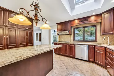 619 Caledonia Road, Dix Hills, NY 11746 - Photo 19