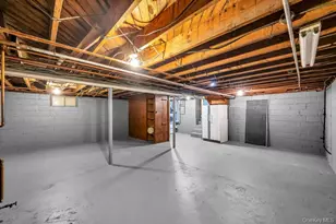 619 Caledonia Rd, Dix Hills, NY 11746 - Photo 41