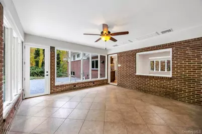 619 Caledonia Road, Dix Hills, NY 11746 - Photo 27