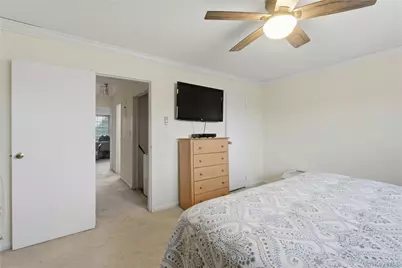 313 Mariners Way, Copiague, NY 11726 - Photo 17