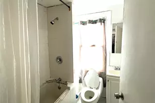 11-51 Welling Ct, Astoria, NY 11102 - Photo 11