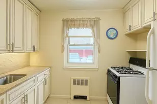 149-30 Melbourne Ave, Flushing, NY 11367 - Photo 3