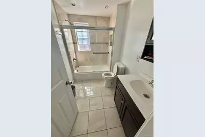 10410 118th Street, Richmond Hill, NY 11419 - Photo 9