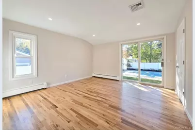 124 S Coleman Road, Centereach, NY 11720 - Photo 11