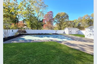 124 S Coleman Road, Centereach, NY 11720 - Photo 19