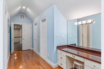 42 Old Neck Court, Manorville, NY 11949 - Photo 19