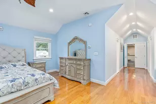 42 Old Neck Ct, Manorville, NY 11949 - Photo 25