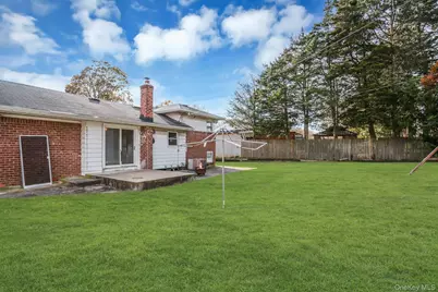 44 Delaware Avenue, Commack, NY 11725 - Photo 33