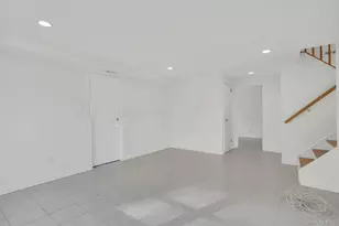 44 Delaware Ave, Commack, NY 11725 - Photo 23