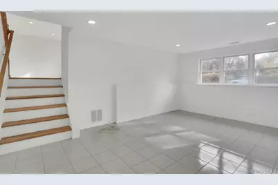 44 Delaware Avenue, Commack, NY 11725 - Photo 21