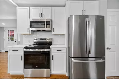 13 Mountain View Avenue, Saugerties, NY 12477 - Photo 11