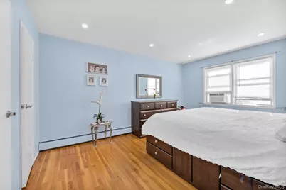 14425 26th Avenue, Flushing, NY 11354 - Photo 9