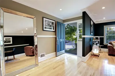34 East Drive, Garden City, NY 11530 - Photo 9
