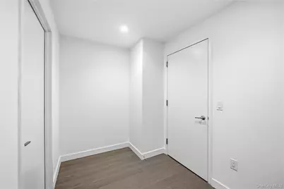 13103 40 Road #11Q, Flushing, NY 11354 - Photo 13