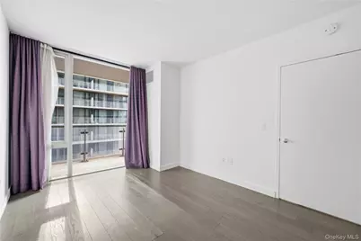 13103 40 Road #11Q, Flushing, NY 11354 - Photo 9