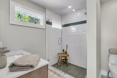 270 Edgewater Avenue, Bayport, NY 11705 - Photo 19