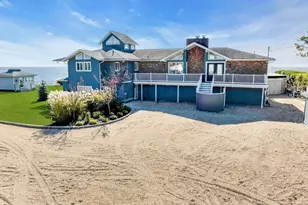 270 Edgewater Ave, Bayport, NY 11705 - Photo 3