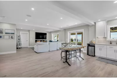 270 Edgewater Avenue, Bayport, NY 11705 - Photo 21