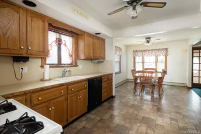 6 Nelson Street, Elmont, NY 11003 - Photo 9