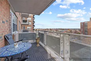 70-31 108th St, Forest Hills, NY 11375 - Photo 11