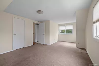 55 Audrey Ave, Plainview, NY 11803 - Photo 15