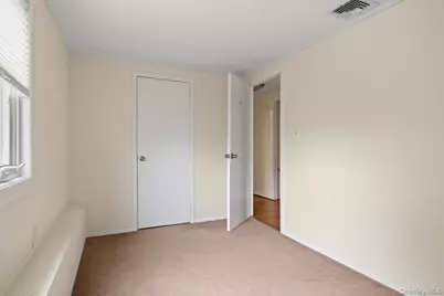 55 Audrey Ave, Plainview, NY 11803 - Photo 19