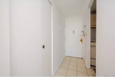 2 Richmond Road #3U, Long Beach, NY 11561 - Photo 5