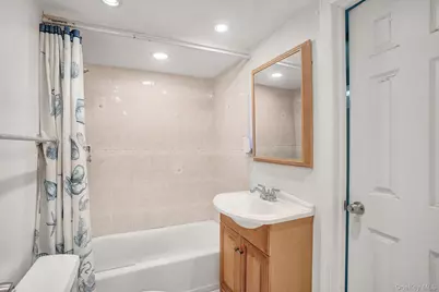 21827 130th Avenue, Springfield Gardens, NY 11413 - Photo 23