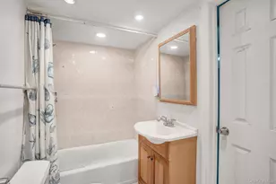 218-27 130th Ave, Springfield Gardens, NY 11413 - Photo 23