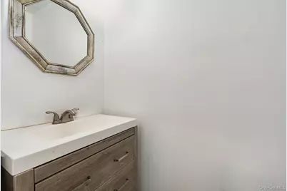 634 Route 82, Hopewell Junction, NY 12533 - Photo 21